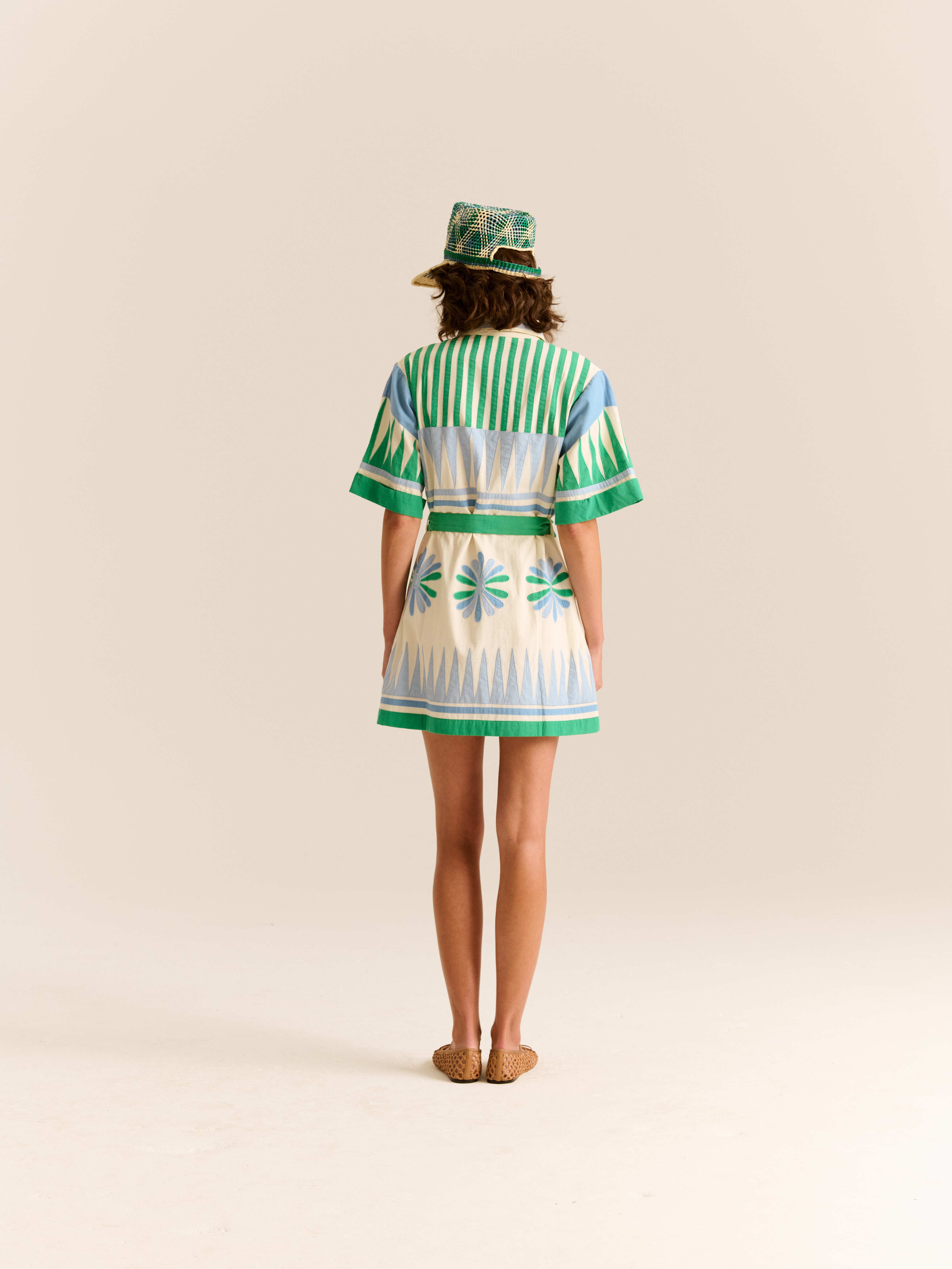 iris-la-boutique_020626_02