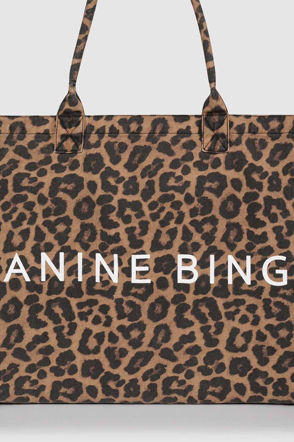 iris-rennes-aninebing_leo-canvas-tote-black-brown-leopard_05