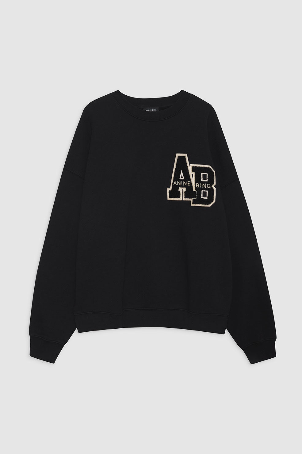iris-rennes-aninebing_miles-sweatshirt-letterman-black_03