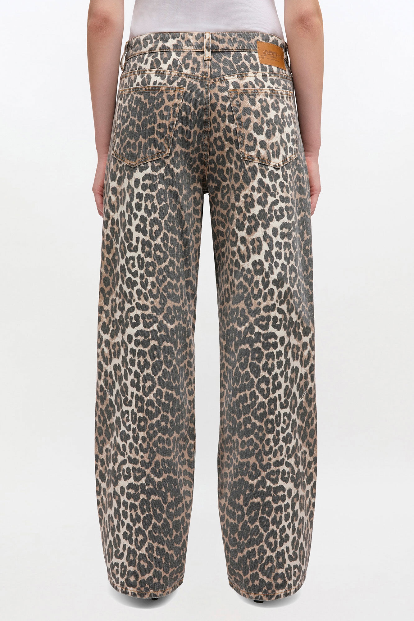 iris-rennes-ganni_jeans-izey-leopard_05