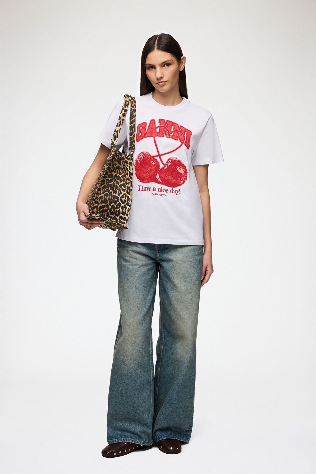 iris-rennes-ganni_tshirt-imprime-cerise_04