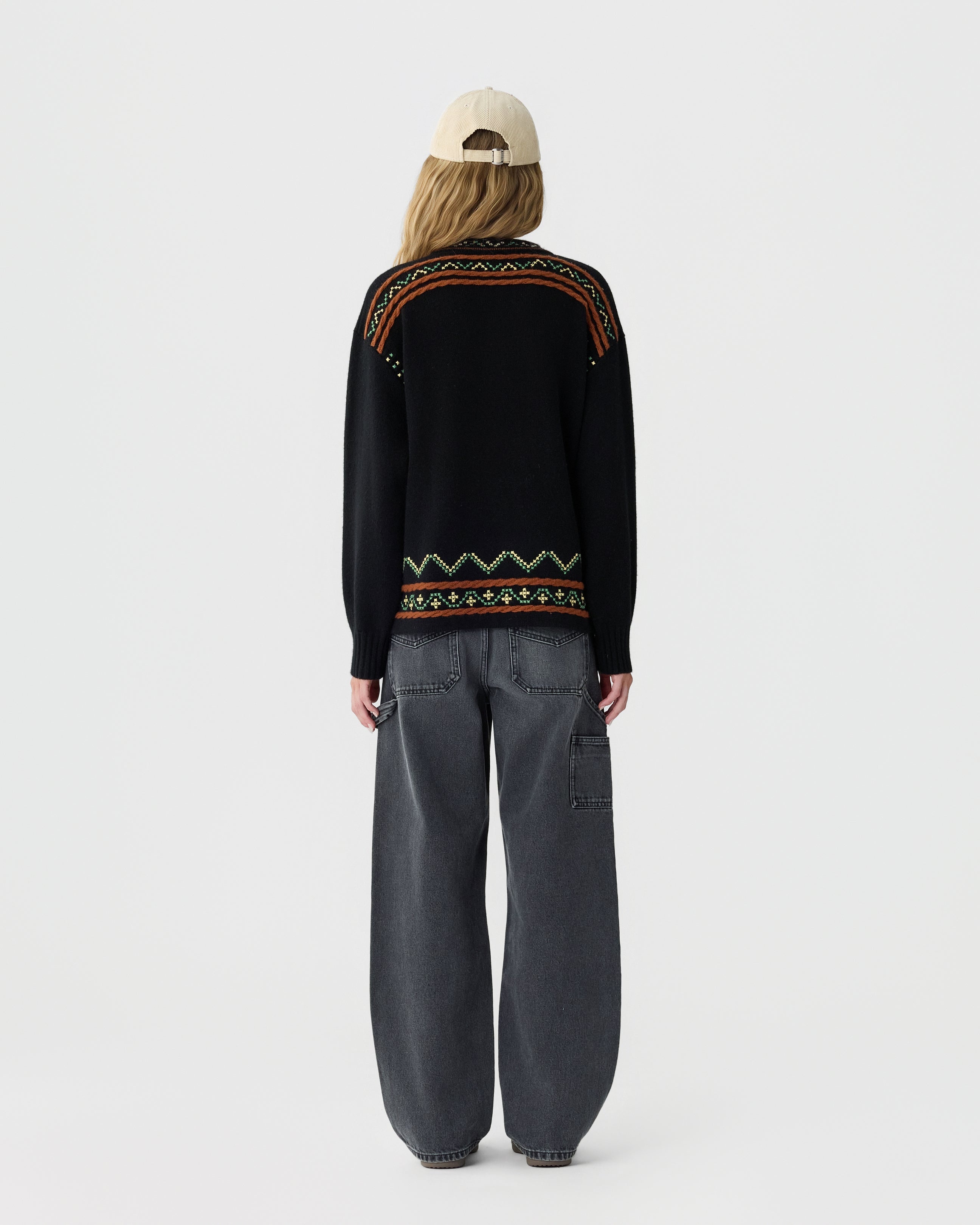 iris-rennes-guestinresidence_fisherman-henley-black_05