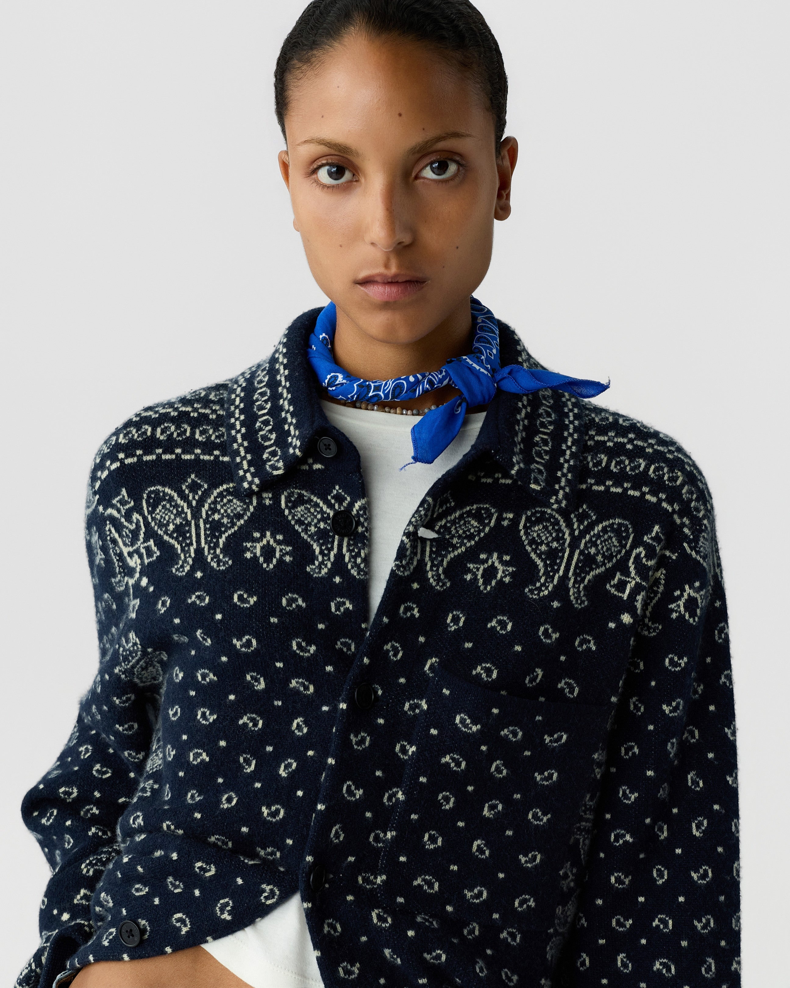 iris-rennes-guestinresidence_wild-rag-work-shirt-midnight_02