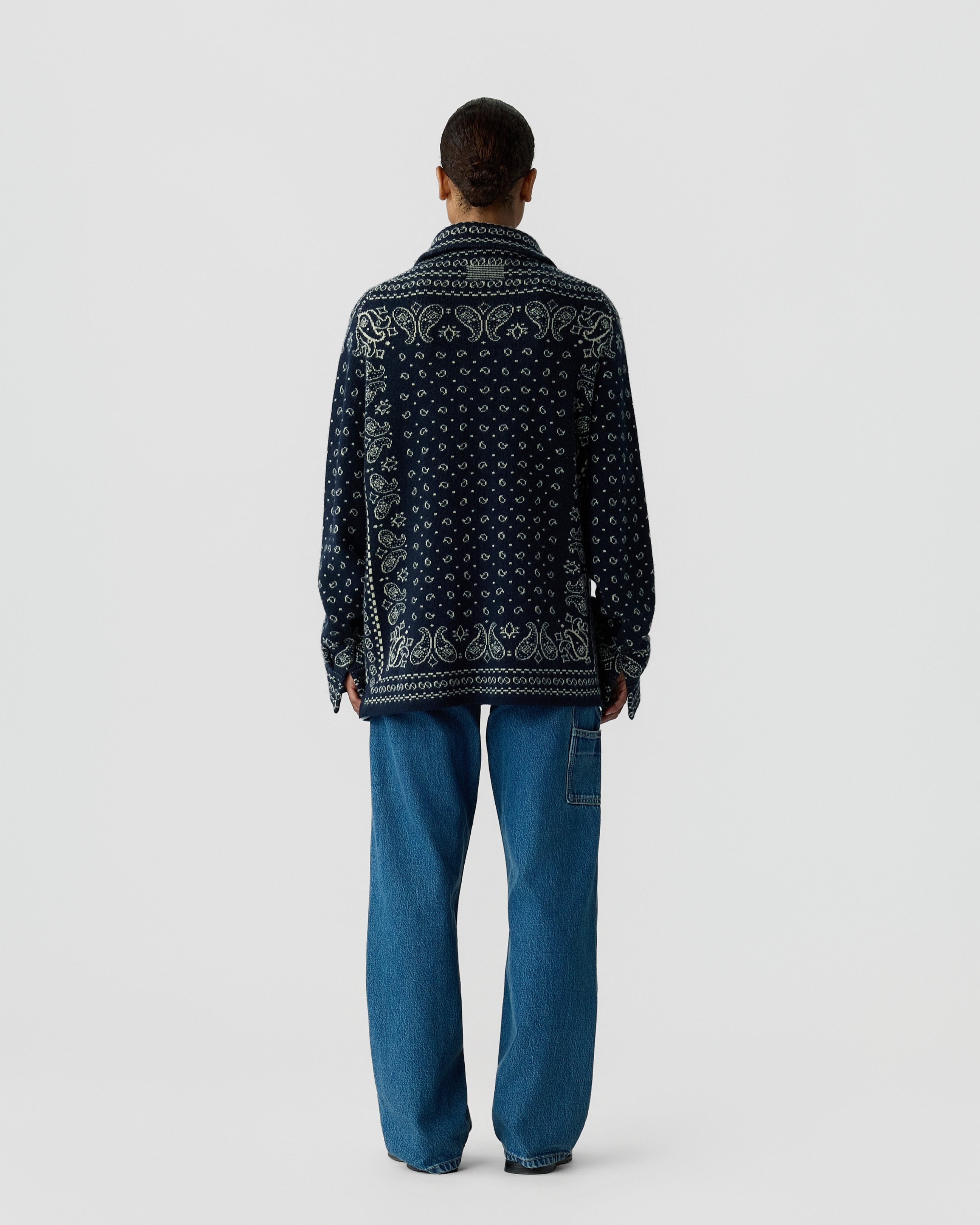 iris-rennes-guestinresidence_wild-rag-work-shirt-midnight_05