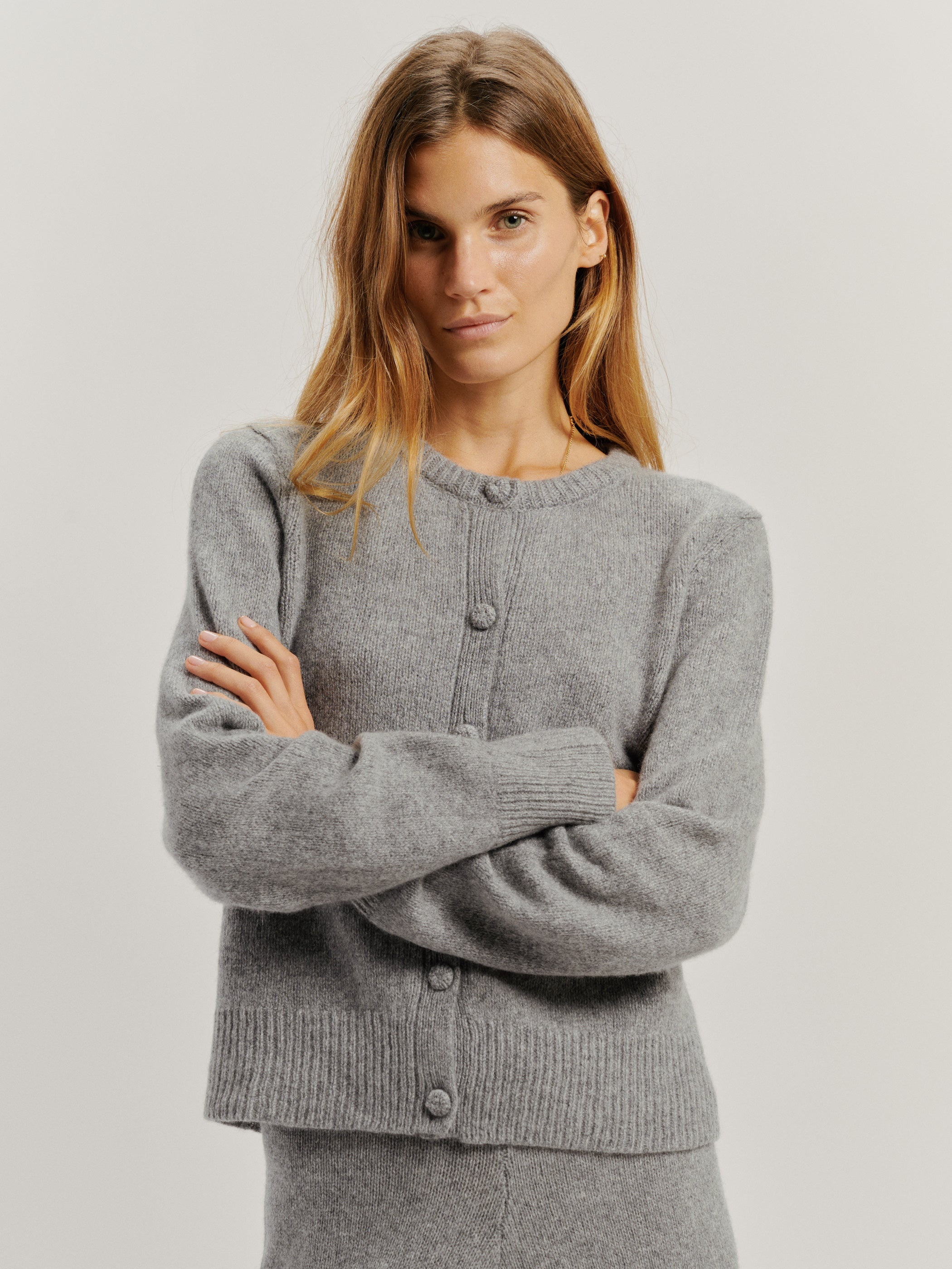 iris-rennes-suziekondi_kadria-heather-grey_04