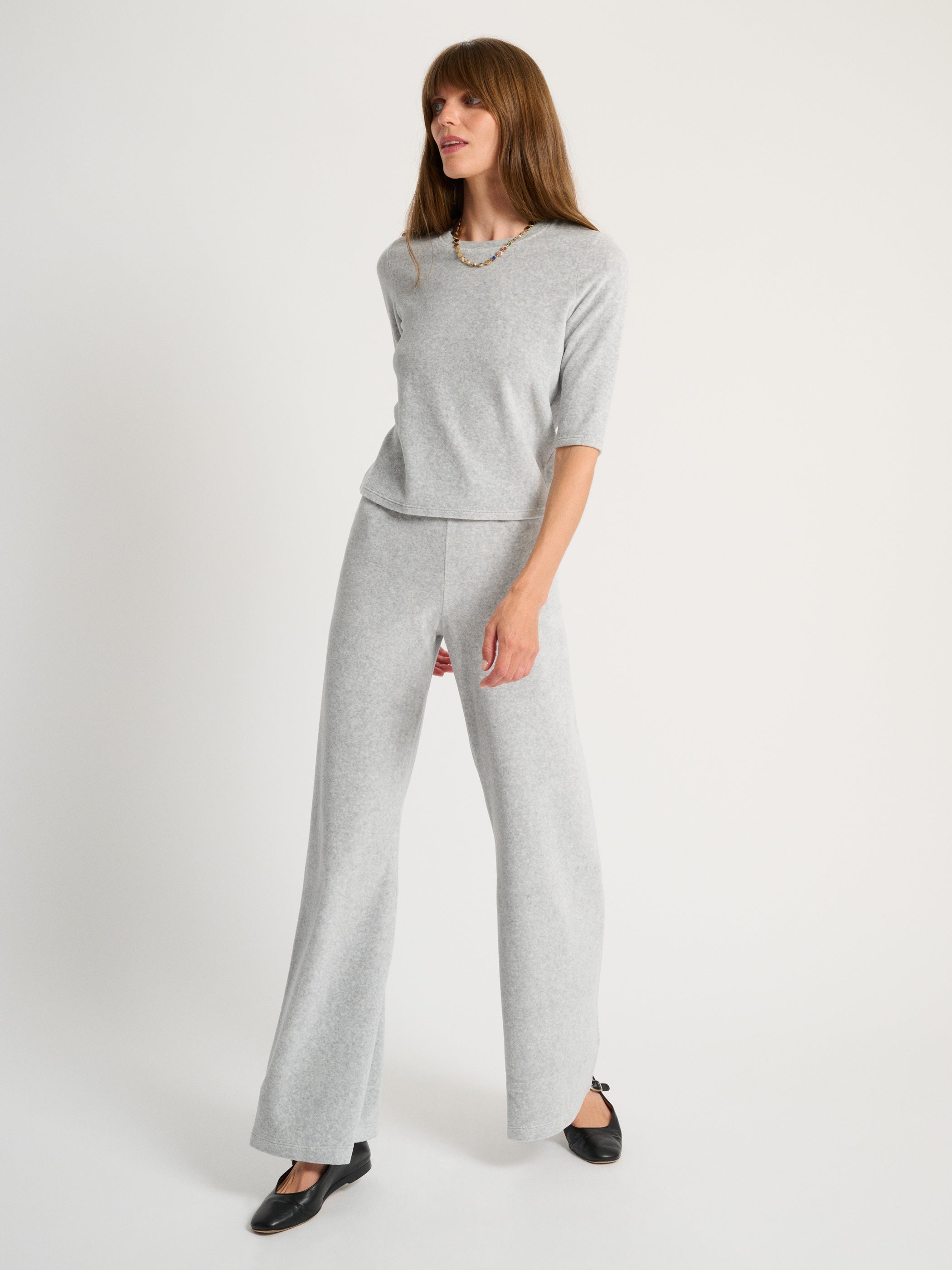 iris-rennes-suziekondi_zephyra-grey-heather_02